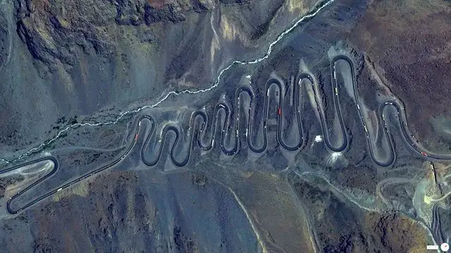 Los Caracols Pass, Chile